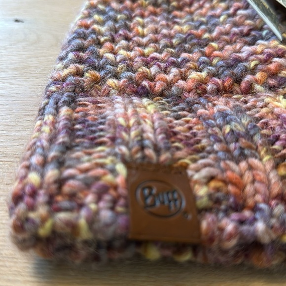 BUFF | Red and Pink Chunky Knit Pom-Pom Hat - Picture 2 of 7